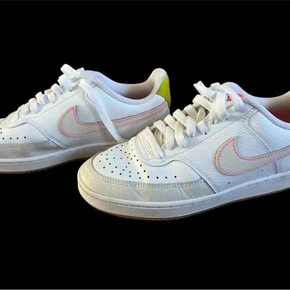 Nike Women's White and Pink Sneakers - Picture 2 of 6